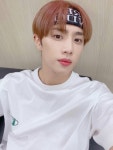 Pin page × ain× adlı kullanıcının THE BOYZ (더 보이즈) panosundaki Pin