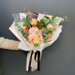 FRENCH FLOWER SHOP LA REVE 라레브 on Instagram: “꽃을 디자인하다. THE FRENCH FLOWERSHOP LA REVE . 사랑스러운 핑크 수국과... 