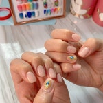 2019 s/s gelnail design by nailhara에 있는 Hara Kang님의 핀