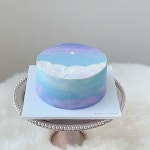 Pin page 하트앤애로우/ 레터링케이크 클래스/ Korean cake class🇰🇷 on Instagram em 2024