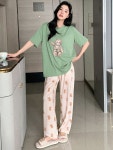 korean fashion에 있는 *ﾟ✧.❀𝓔𝓵𝓲𝓯 ❀.✧ *ﾟ님의 핀 - 2024