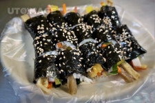 꼬마 김밥  Yanggiri, 사진, 꼬마, 마약, 김밥, 김초밥, 한식, 분식, 김, 깨소금, 단무지, 당근, 시금치, 오뎅, 음식, 배경 - 2020 | 음식, 식품... 