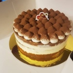 베이킹 #티라미수 #티라미수케이크 #케이크 #취미... homebaking #baking #homemadecake #desserts | 티라미수 케이크, 티라미수, 케이크