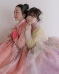 모아한복 Moa Hanbok | 이번 모아한복 봄맞이 새 옷 모음 – 별사탕 시리즈 치마를 궁금해하신 분들이 많았죠? 😊✨ 넉넉한 8폭 치마에... 