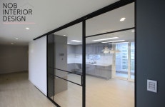 [부천아파트인테리어] 한샘 프리미엄 슬라이딩 중문 + 웨인스코팅이 돋보이는 48평 주방 인테리어 행복한 서해그랑블 아파트(이미지 포함)... 