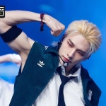 HYUNJIN IS MY MAMA 현진이는 우리 엄마야! HYUNJIN IS MY MAMA 현진이는 우리 엄마야! | Adidas jacket, Athletic jacket, Jackets