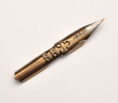 Pin de 송이 윤 en 만년필 | Plumas, Caligrafía