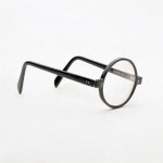 AtoC on Instagram: “벨기에 초현실주의 작가였던 Marcel Marien의 한쪽 눈 안경 👓”