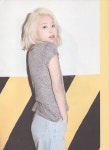 Pin oleh 꾸하 di 트와이스 채영 (Dengan gambar) | Selebritas, Pakaian bandara, Desain