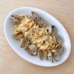 봉골레파스타 동죽 2kg를 소분해서... 봉골레 파스타 만들어 먹었어요🍝 집에서 만든건... 흑백요리사 보고 버터 넣은 봉골레 파스타 넘 먹고... 