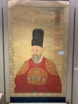 초상화에 있는 핀