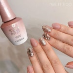 너무 더이쁘네요😍 - 3월 #이달의아트 회원 79,000 비회원 85,000 - #라쎄나 #블랙베레 @lacen… | ネイルデザイン, ネイルアート, ネイル