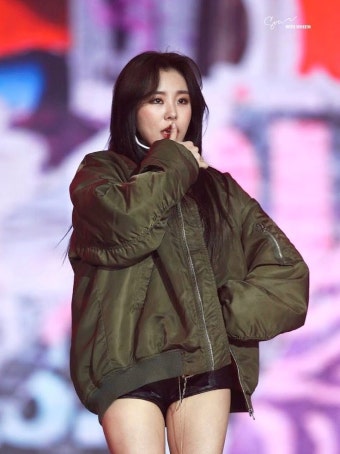 Soar With 휘인 on Twitter in 2020 | Wheein mamamoo, Mamamoo, Kpop girls