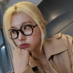 오늘의 뽀인뜨..! #totoro bk #heyzio #헤이지오 #헤이지오서포터즈 #헤이지오안경 #안경테추천 #ootd #출근룩 #개강룩 #봄코디