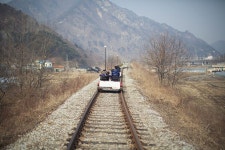 봄바람 따라, 상쾌한 강촌 레일바이크