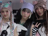 Pin page newjeans 뉴진스 danielle & haerin & hyein lq icon in 2024 | New hair, Tees, Hair