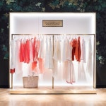 본점 지하 2에 있는 핀