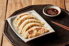 [창화당] 납작 숯불 왕군만두 - 마켓컬리