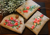 프랑스자수 - 장미가 수놓아진 파우치^^