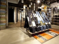 Pin by xox._.xox ._. on 코오롱 레퍼런스 | Retail interior design, Wrangler store, Retail interior