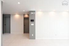 모던함의 상징! 심플 그레이 인테리어_ 구로 구일 우성아파트 32평 _ by 빈스디자인 | 인테리어, 리모델링, 거실인테리어