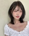 가벼운 느낌의 #중단발 ➰ 얼굴형마다 체형마다 어울리는 중단발레이어드가 달라져요 , #헤어컨설팅 으로 얼굴의여백을 채워주는 #페이스라인컷... 