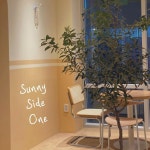 Sunny side One’s Instagram photo: “: ⠀ 낮에는 햇살맛집☀️ 밤에는 조명맛집🌿 ⠀ ⠀ #써니사이드원 #명지국제신도시... 