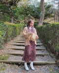 소윤 on Instagram: “사진으로라도 봄을 느껴야겠어.....🌼” - 2020