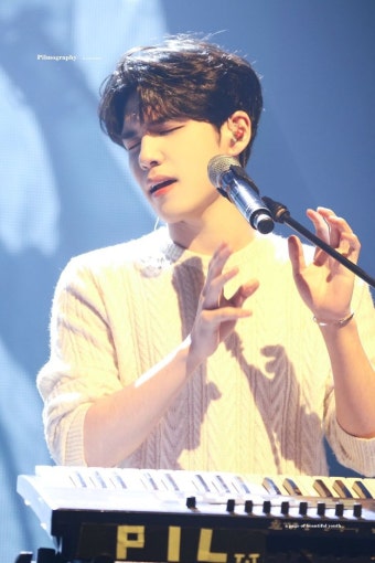 Pin oleh RIZI JUNG di Day6 Wonpil | Selebritas, Foto lama, Pacar pria