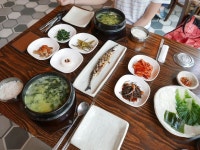 임금님 미역국 🧡 활 전복, 낙지, 새우, 대합, 바지락으로 깊은 맛이 제대로 나는 별미 미역국 활 전복 가잠 미역국 💛 가자미와  활 전복... 
