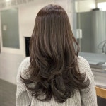 청담동미용실 그날(GNAAL) 대표원장 한울 on Instagram: 이미지가 사람을... 긴 층머리, 긴 머리 헤어스타일, 헤어스타일 아이디어