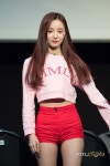 180126 모모랜드 합정 팬싸인회 연우 180126 모모랜드 합정 팬싸인회 연우 in 2025