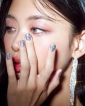 Asian Ulzzang & Idols Instagram에 있는 cuteangelic <°°님의 핀 - 2021 | 코걸이, 글리터, 네일