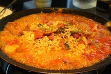 신의주부대찌개 특색있다. [출처] 삼성동맛집★신의주부대찌개(우삼겹대박)|작성자 승호마미