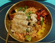 삼겹살 비빔국수
