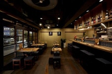 일본풍 분위기의 14평 야키토리집 인테리어 (강남구 신사동)