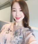 Pin page Instagram의 Peach,S - SongHa님: “아픈 와중에도 빵긋 빵긋 🤦🏻‍♀️😔💓 대구 오자마자 날씨가 넘 따뜻해서... 