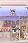 [No.4982 아이뚜또] 보라색으로 키치한 포인트를 준 캐주얼 10평 레터링케이크집 인테리어