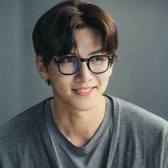 Pin page 지창욱 ️ Ji chang wook ️ on Instagram: “ @jichangwook . . . FOLLOW @jcwlovex FOR MORE...