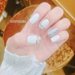 Pin page #화이트네일#심플한네일#유리네일 #nail#센스티브네일샵#상동네일#상동네일샵#부천네일#소풍터미널네일#손스타그램... 