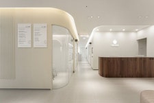 이로이치과의원 | indfff | 인디에프디자인 이로이치과의원 | indfff | 인디에프디자인 - 2024 | 인테리어, 사무 공간, 복도