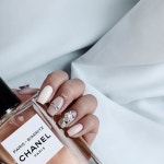 난이샵네일난이#nail | Instagram: “#꼬네일 #가을네일아트 #진주풀스톤 💞 . . @_1.ain 예쁜 울 민경언니의 인증샷 ✨ 딱 가을스럽고 여리여리 💕 이 디자인은...