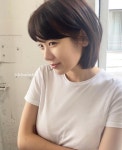 헤어디자이너 정주 on Instagram: “@_bluelatte_ . . . #레이어드단발... 부드러운 라인의 단발 디자인이에요 , 귀에 꽂아서도 너무 이쁜... 