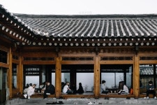 Seoul Cafe | Cafe Onion Anguk • 어니언 안국 — Greysuitcase