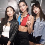 미어캣 카페 방문, 소주 시음, 기념 파티🎂까지!… I DUA YOU💗 첫 번째 단독 내한공연을 위해 방한한 영국 뮤지션 #두아리파... 