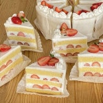 Pin page Havet cake / 하벳 케이크 on Instagram: “안녕하세요 저는 내일 픽업 오시는 홀케이크와 내일 판매될 디저트 만들고 퇴근... 