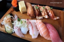 모듬 초밥  Yanggiri, 사진, 모듬, 초밥, 해산물, 스시, 생선초밥, 일식, 음식, 요리, 회, 생선회, 배경 | Food, Ethnic recipes, Sushi