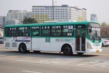 Bus에 있는 8478 K님의 핀