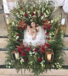 Pin de mathilda em 꽃꽂이 | Arranjos de flores igreja, Natal, Artesanato de natal