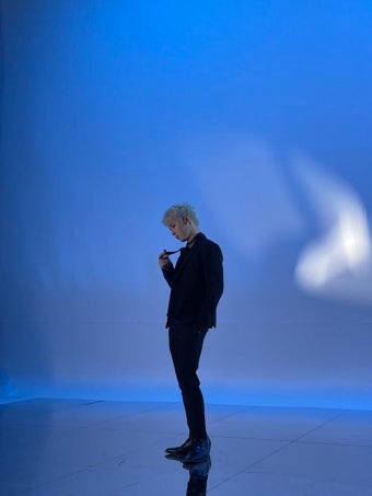#OMEGA_X #오메가엑스 #휘찬 #Hwichan | How to take photos, Album covers, Nice to meet #OMEGA_X #오메가엑스 #휘찬 #Hwichan...